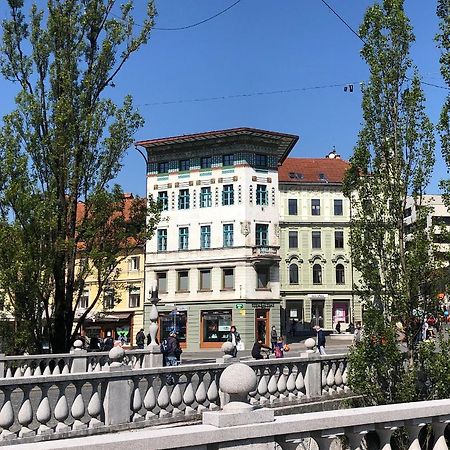 Triple Bridge Ljubljana Apartment Ngoại thất bức ảnh