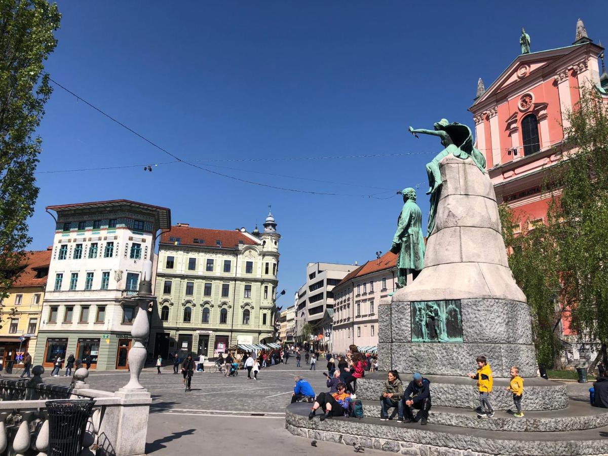 Triple Bridge Ljubljana Apartment Ngoại thất bức ảnh